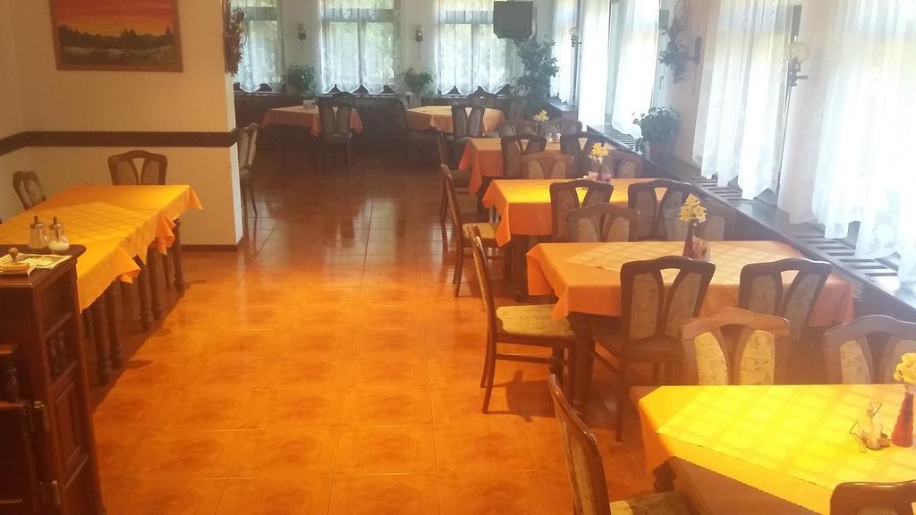 Chata Vo Vyhnanej Hotel Terchova Luaran gambar