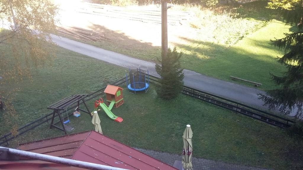 Chata Vo Vyhnanej Hotel Terchova Luaran gambar