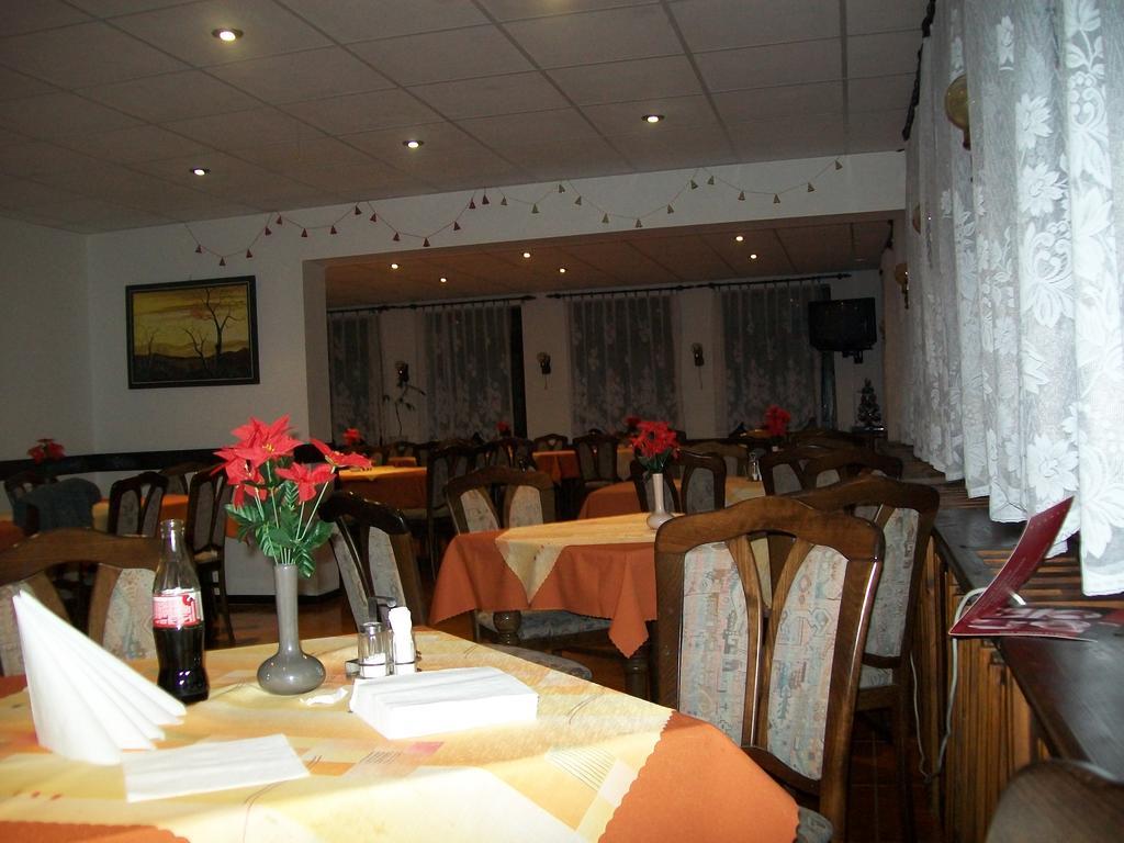 Chata Vo Vyhnanej Hotel Terchova Bilik gambar
